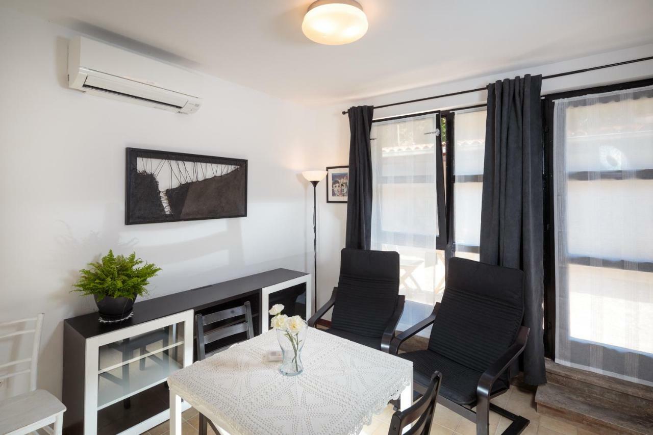 Apartments C52 罗维尼 外观 照片