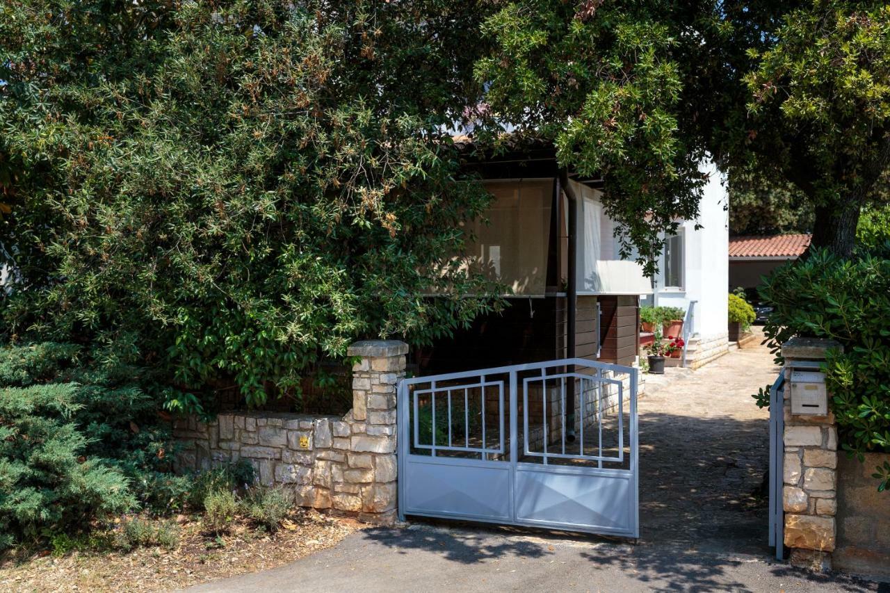 Apartments C52 罗维尼 外观 照片