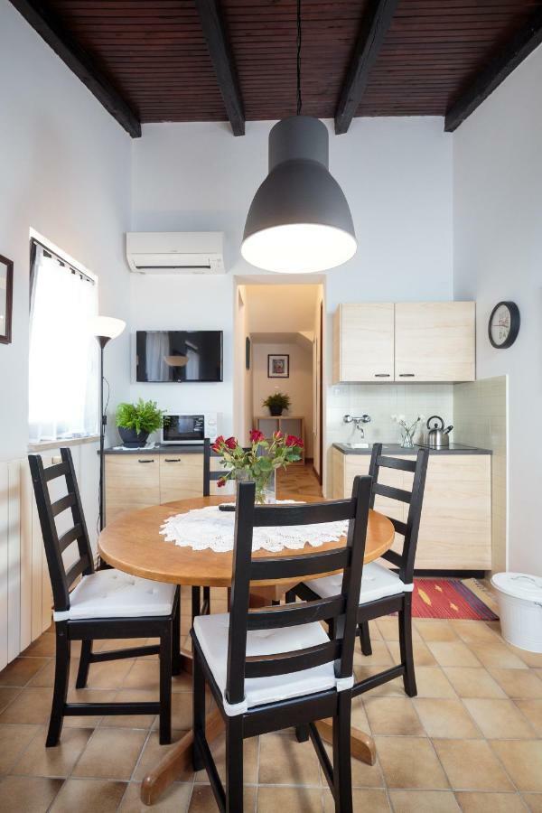 Apartments C52 罗维尼 外观 照片